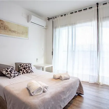 Avinguda De Barcelona, 41 3 12 Апартаменты *